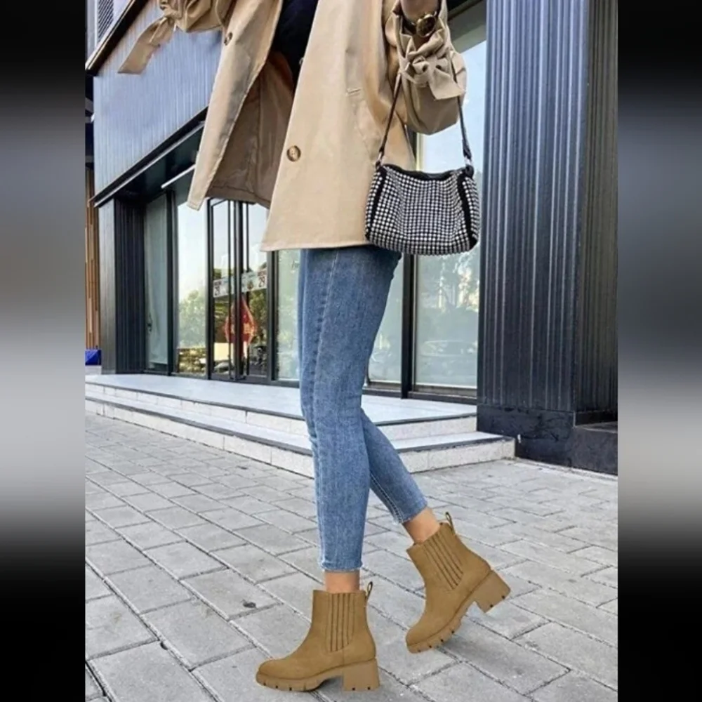 Chunky Low Heel Chelsea Boots Slip On